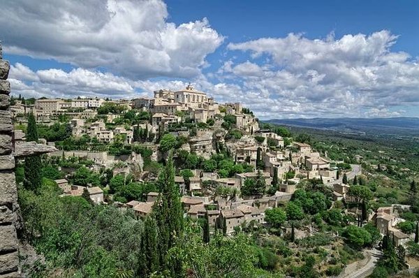 Partir en vacances en famille dans le Luberon